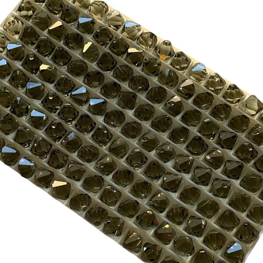 Swarovski Lot/24 8mm Black Diamond Bicone Faceted Crystals - Austria - Picture 4 of 4